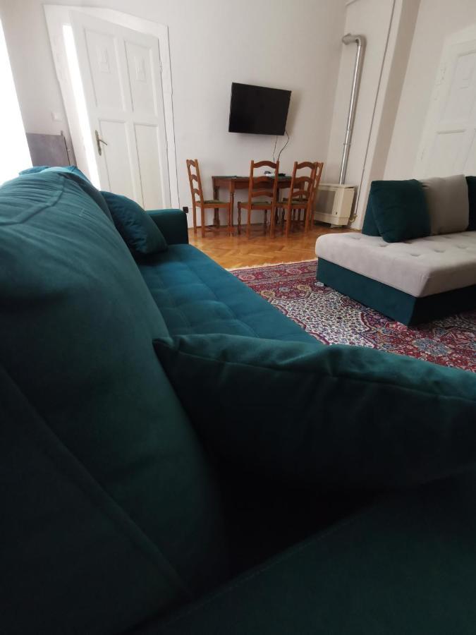 Antikvilla Apartman Сегед Екстериор снимка