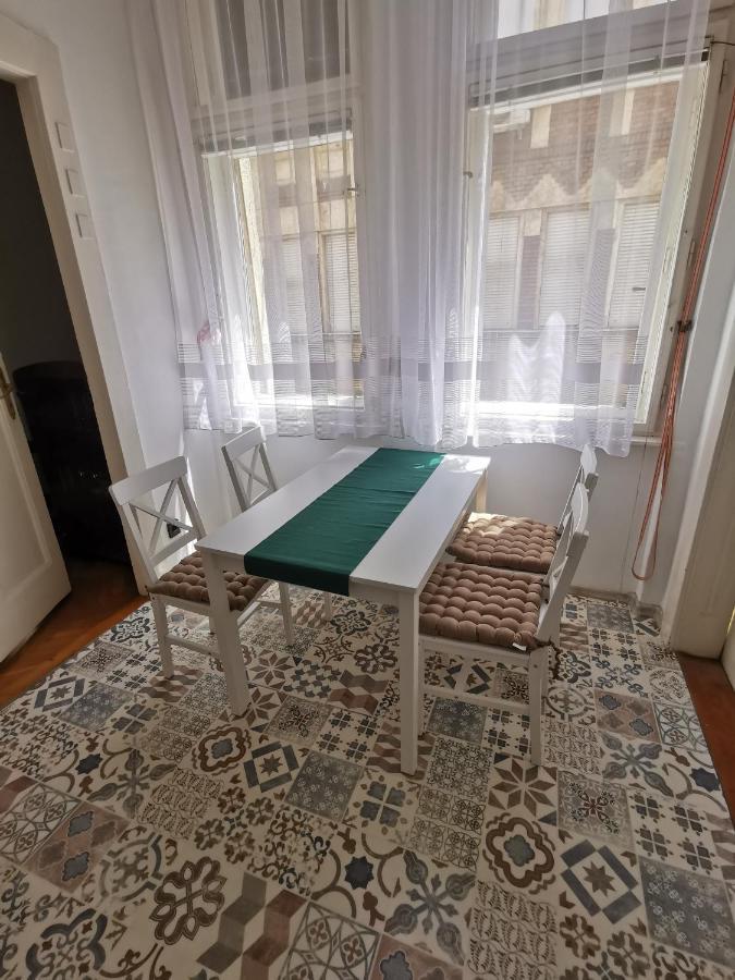Antikvilla Apartman Сегед Екстериор снимка